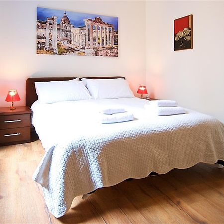Vetrina Holidays Apartment Navona Ρώμη Εξωτερικό φωτογραφία